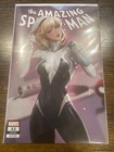AMAZING SPIDER-MAN # 32 * NM+ * SPIDER-GWEN LESLEY LEIRIX LI TRADE VARIANT 🔥🔥