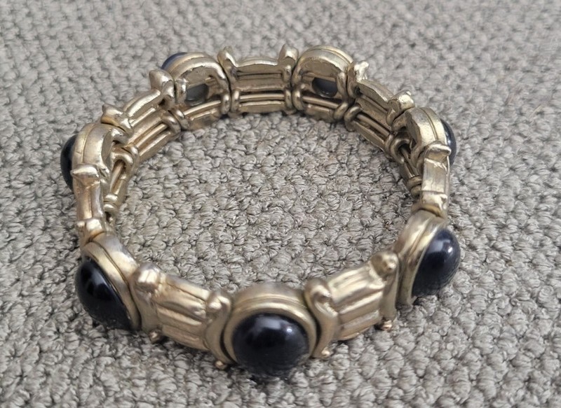 Vintage Metal Costume Jewelry Bracelet  Silver Tone