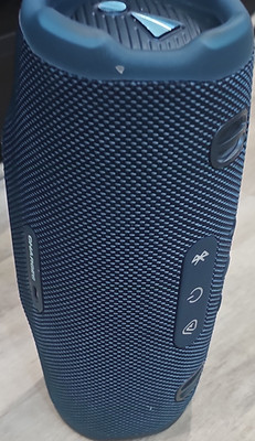 JBL Charge 3 Portable Bluetooth Speaker Blue
