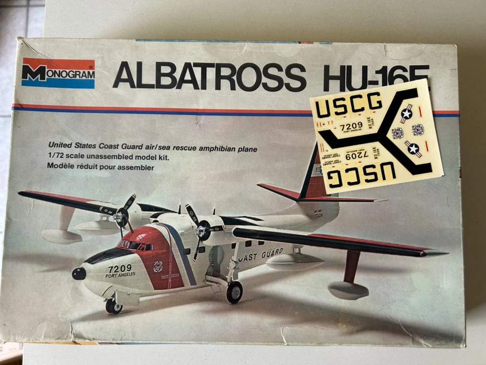 MONOGRAM  1/72 GUMMAN ALBATROSS HU-16 (decals parzialmente usate) - Immagine 2 di 2