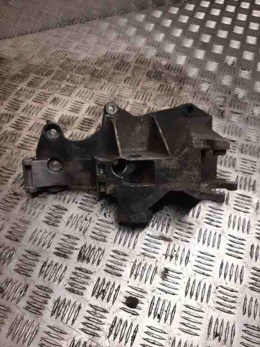 VW PASSAT Variant B5 3B6 Generatorhalterung 038903143AE 1.90 Diesel 32510225