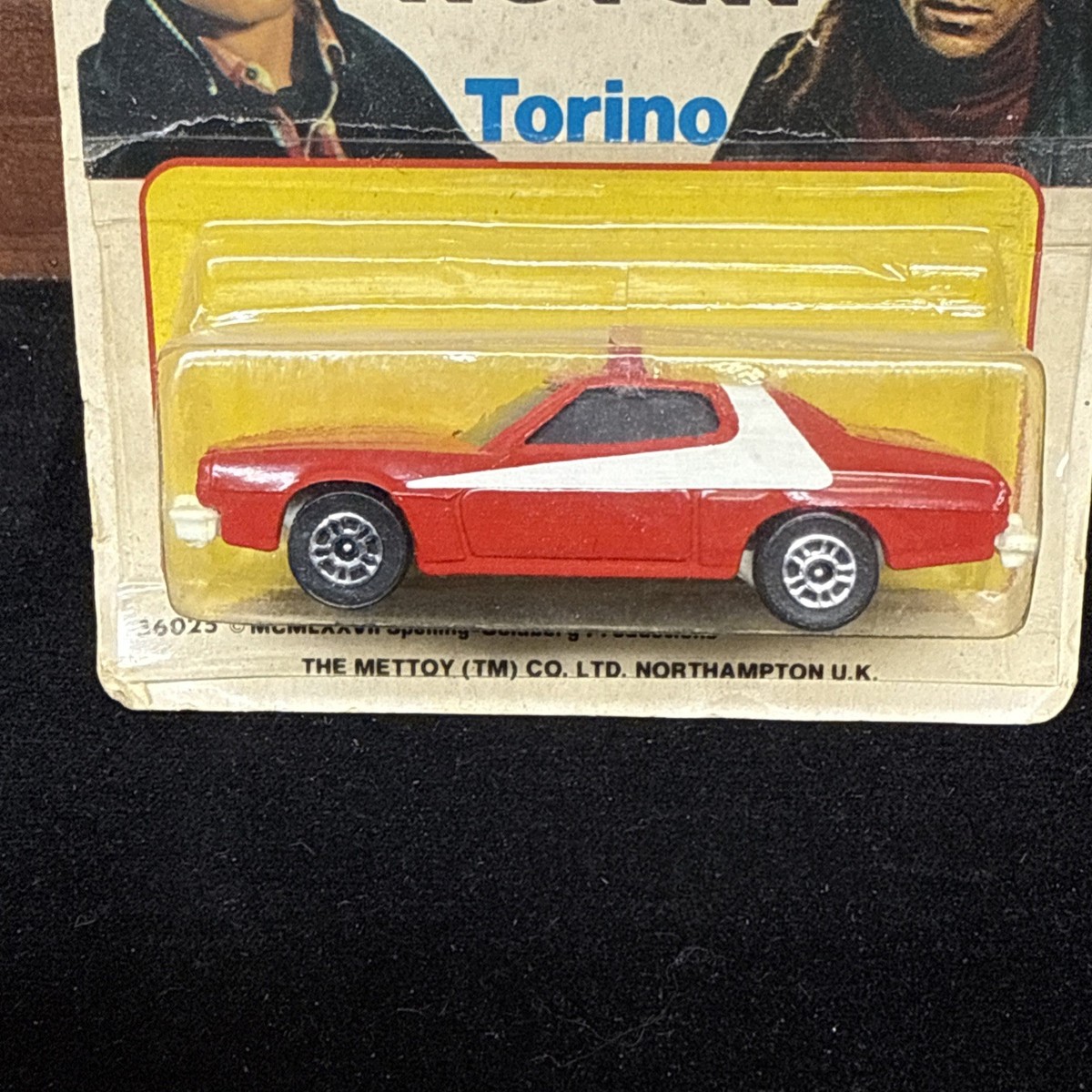 Corgi Starsky & Hutch Red Ford Torino #45 Early Card #56025. 1/64