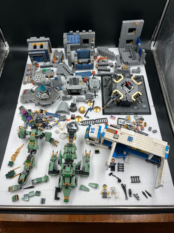 LEGO Ninjago Tardis  Mobile Police Lunar Lander Random Bulk Lot Incomplete Sets