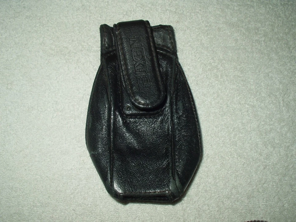 Funda de cuero para teléfono plegable Nextel OEM de colección con clip para cinturón para teléfono probablemente I 1000 Foto 3 de 4