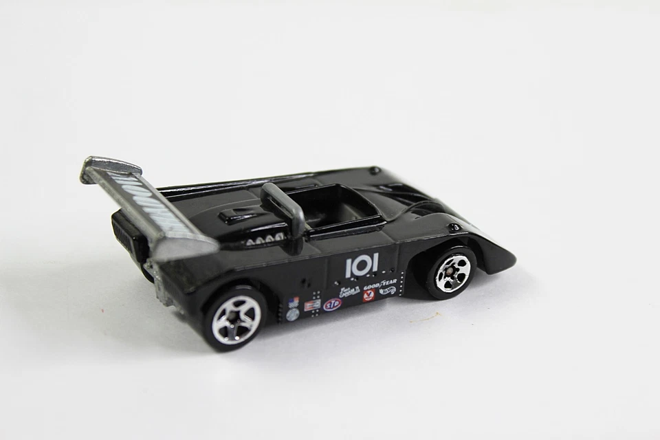 Coche de carreras Black Shadow MK IIa Hot Wheels escala 1:64 1999 Foto 2 de 3