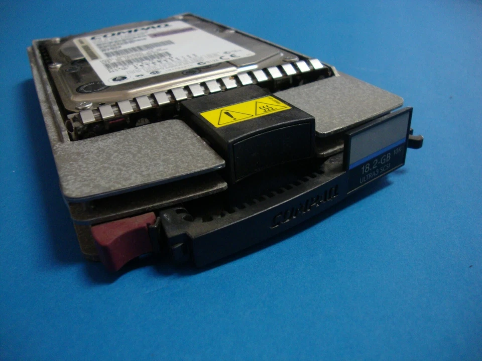 HP Compaq MAN3184MC 18.2GB 10K RPM Ultra Wide SCSI-3 in Server Hot Swap Caddy - Image 4 of 4