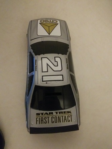 Action Star Trek First Contact Michael Waltrip #21 1996 Ford Thunderbird 1:24... - Picture 7 of 8