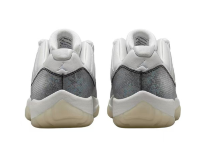 Air Jordan 11 Low CNY  display picture 2