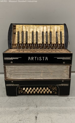 Artista Accordion
