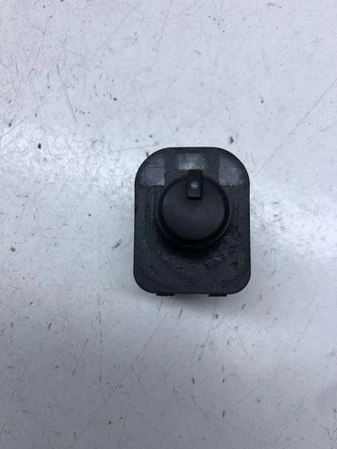 AUDI A4 Avant 8ED, B7 Spiegeleinstellschalter 8K0959565B 2.00 Diesel 30583261