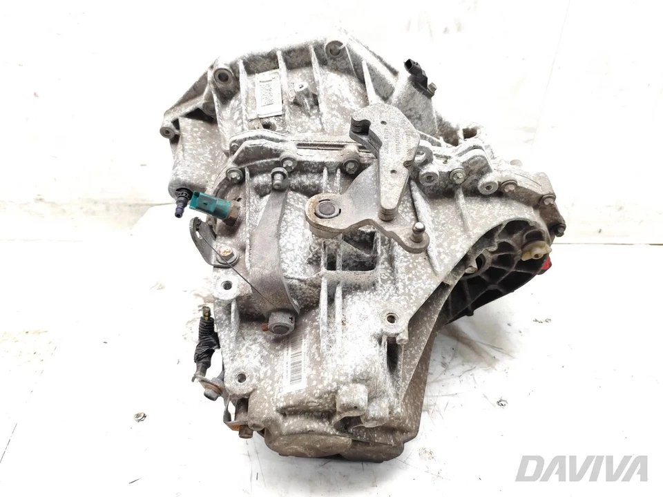 Nissan Juke Boîte de vitesses manuelle à 6 vitesses 1.5 dCi Diesel 81kW (110 HP) - Image 4 of 4