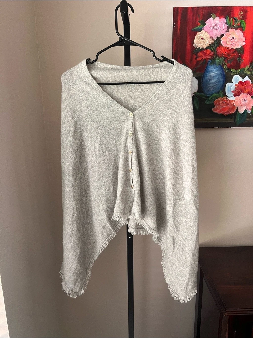 Lilly Pulitzer Light Gray Button-Front Women's Sweater Poncho
Opens in a new window or tab