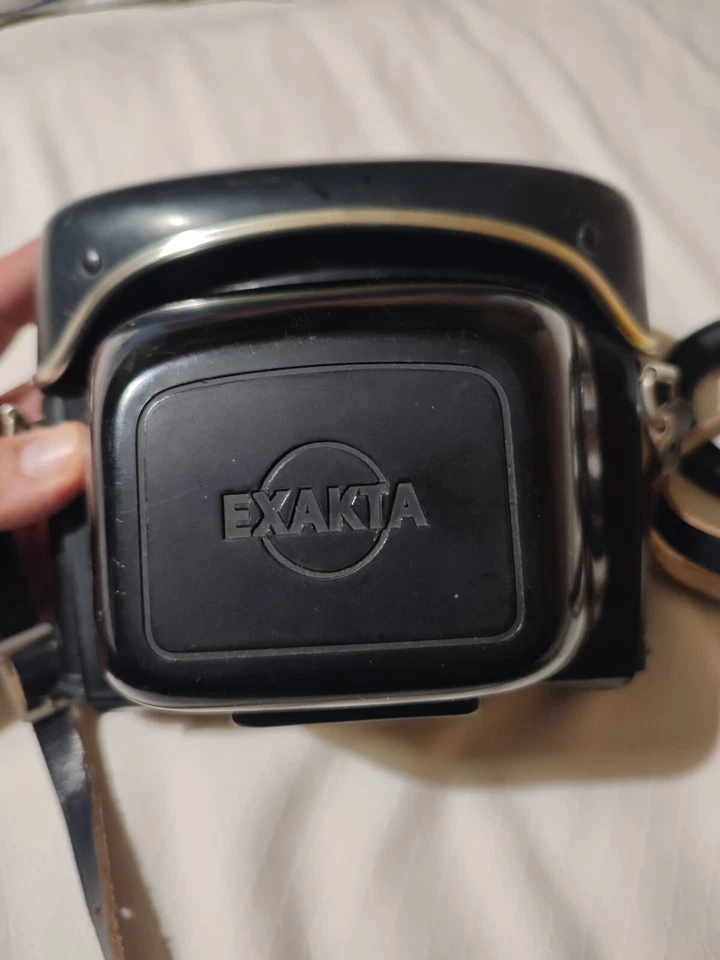 EXAKTA RTL 1000 completa di obiettivo Pancolar 50mm f.1,8 aus JENA con custodia Foto 3 de 4