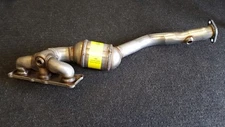 2008 BMW 528XI 3.0L ENG FRONT EXHAUST MANIFOLD CATALYTIC CONVERTER BANK 1