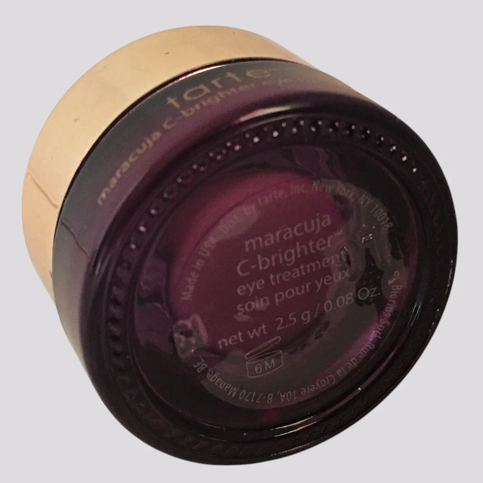 Tarte Maracujá Tratamiento de Ojos C-Brighter y Cinta Corrector Forma Ultra Cremosa Foto 2 de 4