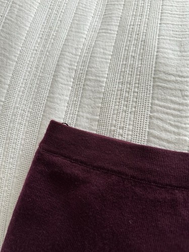 Lovely EAST Plum Purple 100% Merino Wool Knit Skirt Size 16 Lined Elastic Waist - Picture 4 of 10