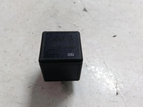 Przekaźnik OPEL ASTRA H L48 90464760 2.00 DIESEL 74KW 2002 28388403 - Zdjęcie 3 z 3