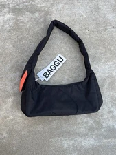 NWT Baggu Swan Shoulder Bag in Black