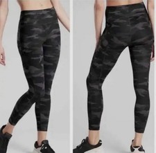 Athleta Ultimate Camo Contender Stash Pocket Camo 7/8 Tight XS Black Green