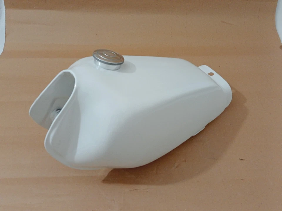 Yamaha XT 250 3Y3 4Y1 1980-1990 White Painted Aluminium Petrol Fuel Tank +Cap - Изображение 4 из 4