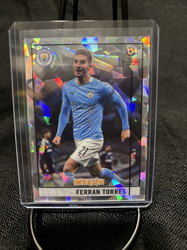 2020 21 Topps Chrome UEFA Merlin Ferran Torres Atomic Refractor /250 Mint Sp!