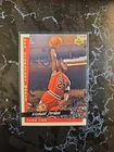 1993 Upper Deck #237 Michael Jordan Hang Time Chicago Bulls Basketball Card(a4)