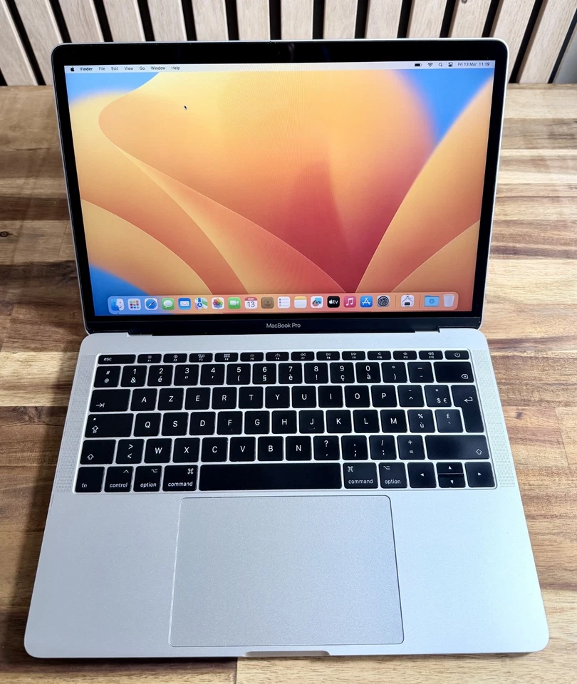 Apple MacBook Pro 13" 2017 · i5 · 16GB · 256GB, photo 1 sur 5