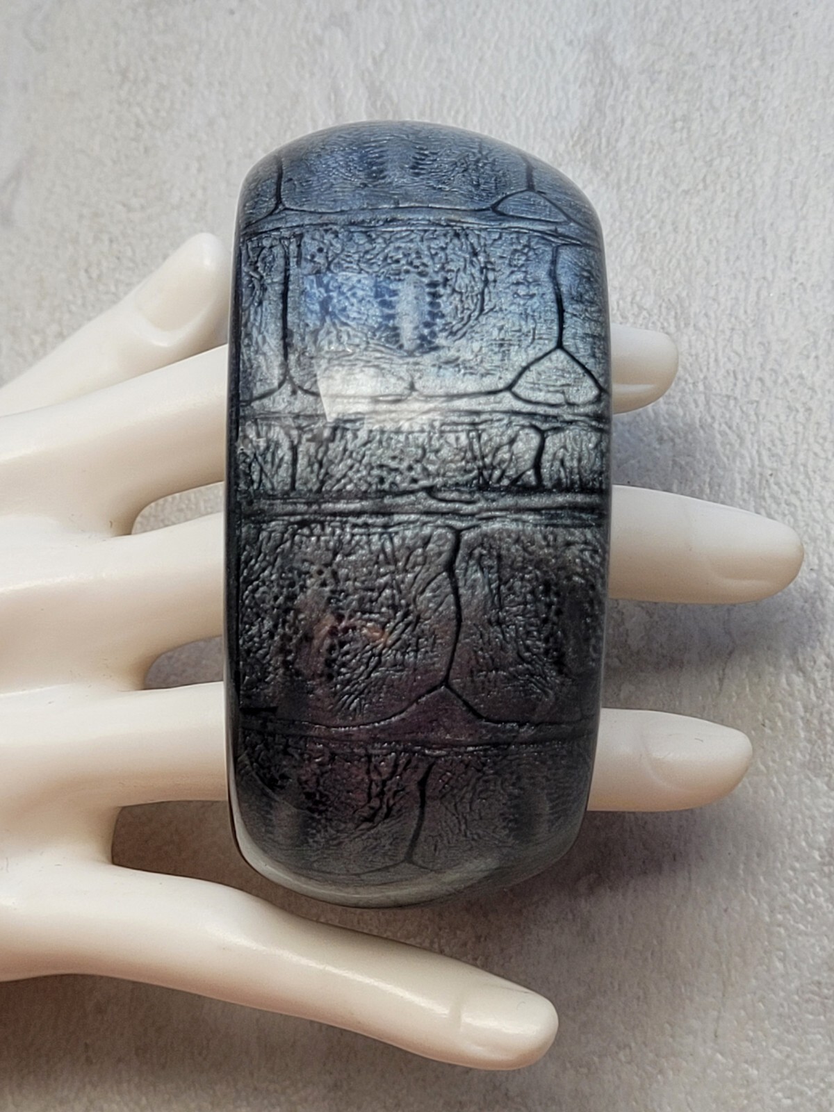 FAB! Chunky Silver Black Embossed Pattern Clear L… - image 2