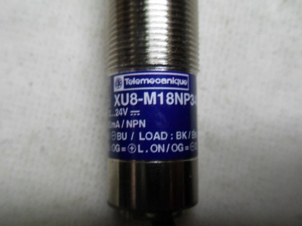 Telemecanique XU8M18NP340 24 V DC Photoelectric Proximity Sensor - Image 3 of 4