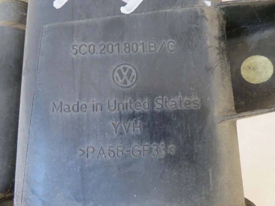 12-19 VW Beetle Fuel Evap Vapor Charcoal Can Canister 5C0201801B 5C0201801C Foto 2 de 4