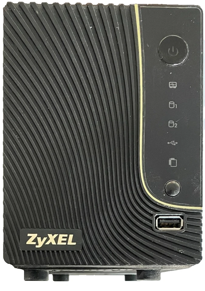 ZyXEL NAS320 w/ 2 Seagate BarraCuda Green ST2000DL003 2TB Hard Drives - Image 3 of 4