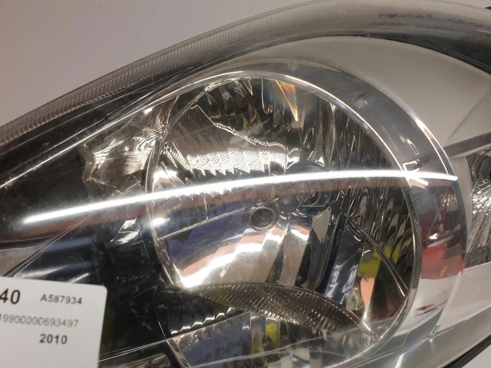 FIAT PUNTO EVO MK3 2010 HALOGEN LEFT HEADLIGHT HEADLAMP PASSENGER SIDE 51937145 - Imagem 4 de 4