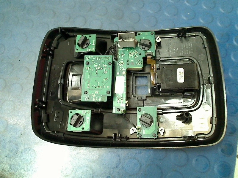 LUCI INTERNE Volvo V60 Cross Country I (FZ) 2015 39826641 Foto 4 de 4