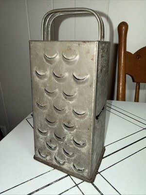 Vintage Nesco Perfection 4 Sided Metal Box Cheese Grater