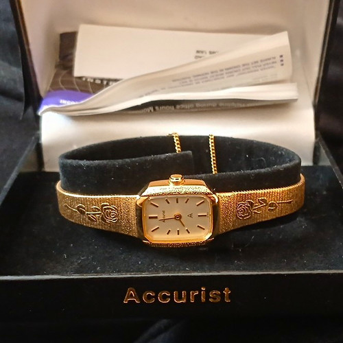 Accurist Women’s Gold Tone Rectangle Quartz Analogue Bracelet Watch Box Manual