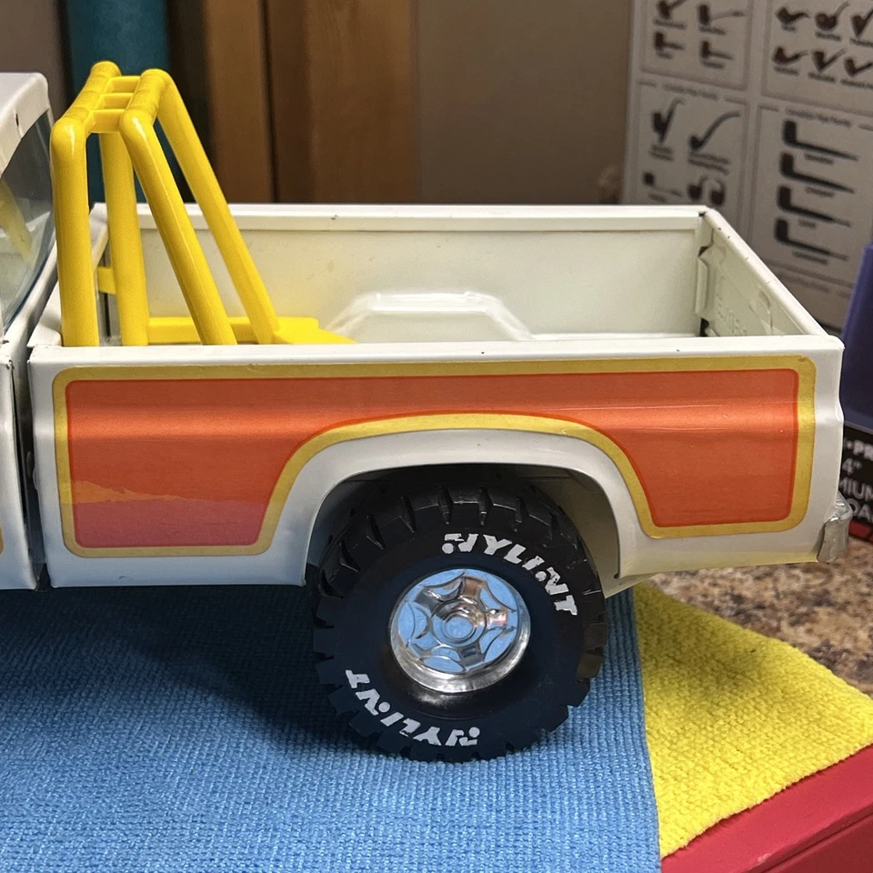 Nylint PRONTO Chevrolet Pickup Truck Smucker's JELLY Pressed Stee - 1970’s🔥🔥 - Image 4 of 4