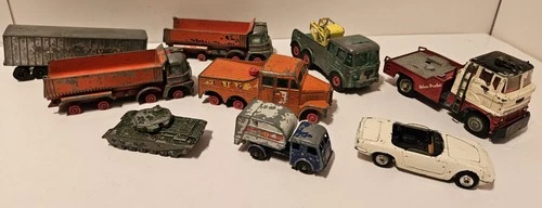 Lot of  Vintage Matchbox Lesney & Corgi England Diecast Trucks Cars Vehicles