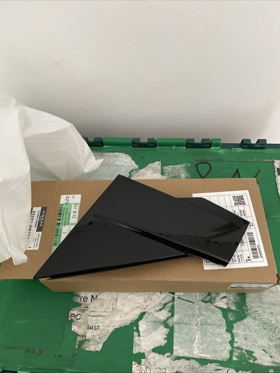 NISSAN GENUINE QASHQAI MK3 J12 Front Left Door Mirror Corner Trim