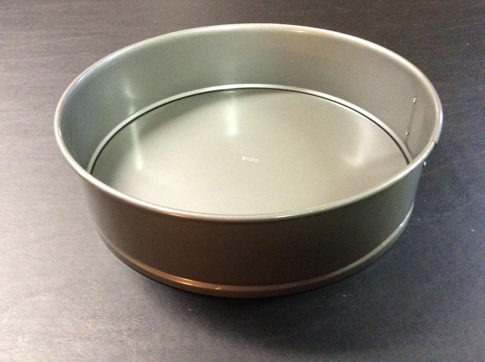 Ekco Round Cake Pan 101/2 Inch Diameter with Removable Ring (Very Good
