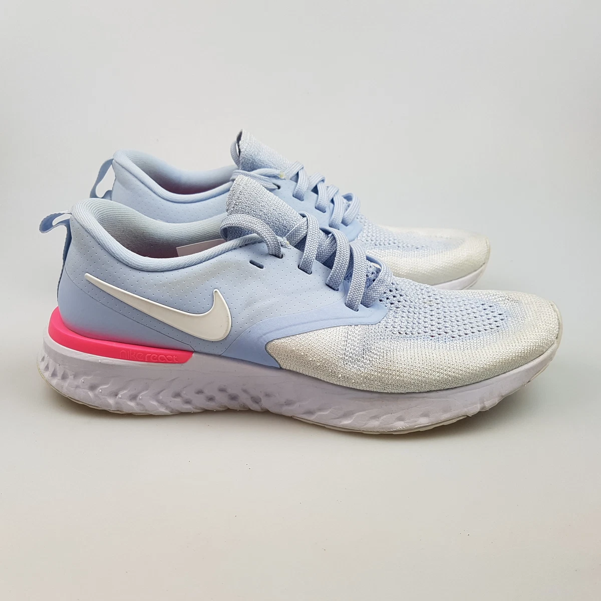 Women s NIKE Odyssey React 2 Flyknit Sz 6.5 US Runners 3
