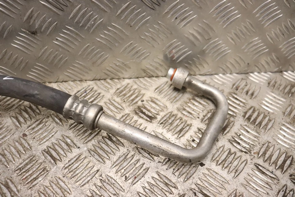 TUBO AIRE ACONDICIONADO FORD FOCUS MK2 ST225 2.5 GASOLINA 2005-2008 VN06-2 Foto 2 de 4