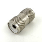Adaptateur UHF femelle (SO-239) vers UHF femelle (SO-239)
