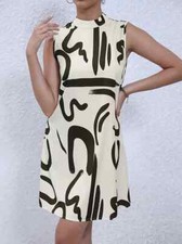 Women's Brush Print Sleeveless Dress - Chic Mock Neck Design Siz S Color Apricot