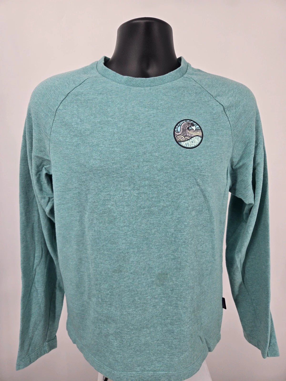 Patagonia Sweatshirt Womens Small Green Hiking Camping Thermal Crewneck Top