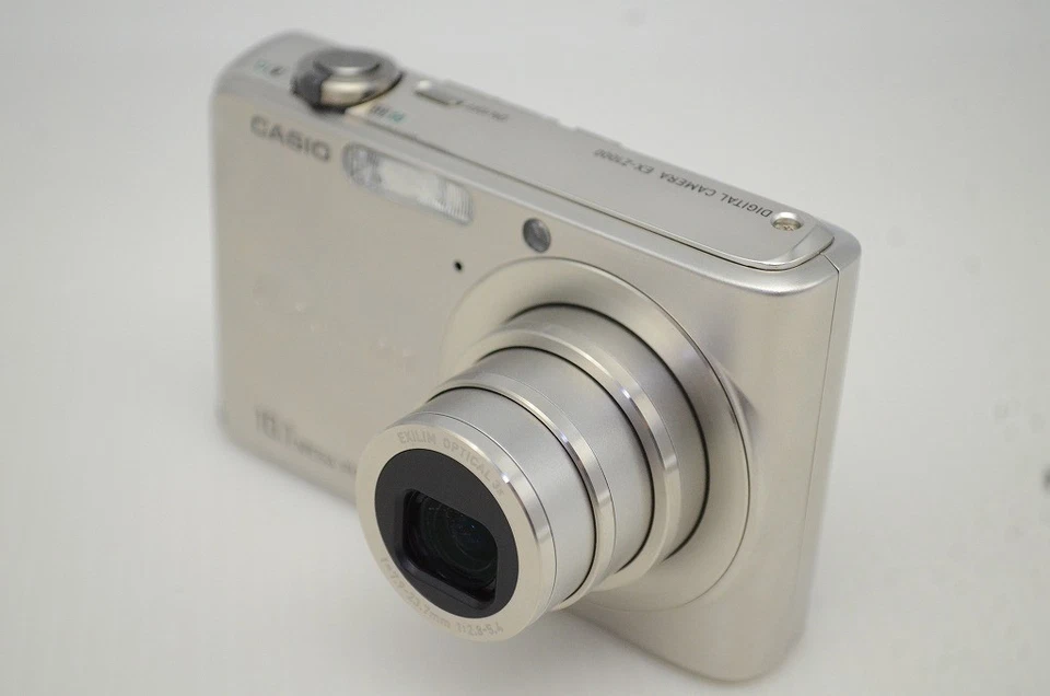 [Mint] CASIO EXILIM EX-Z1000 10.1MP Compact Digital Camera Silver #251208f - Image 2 of 4