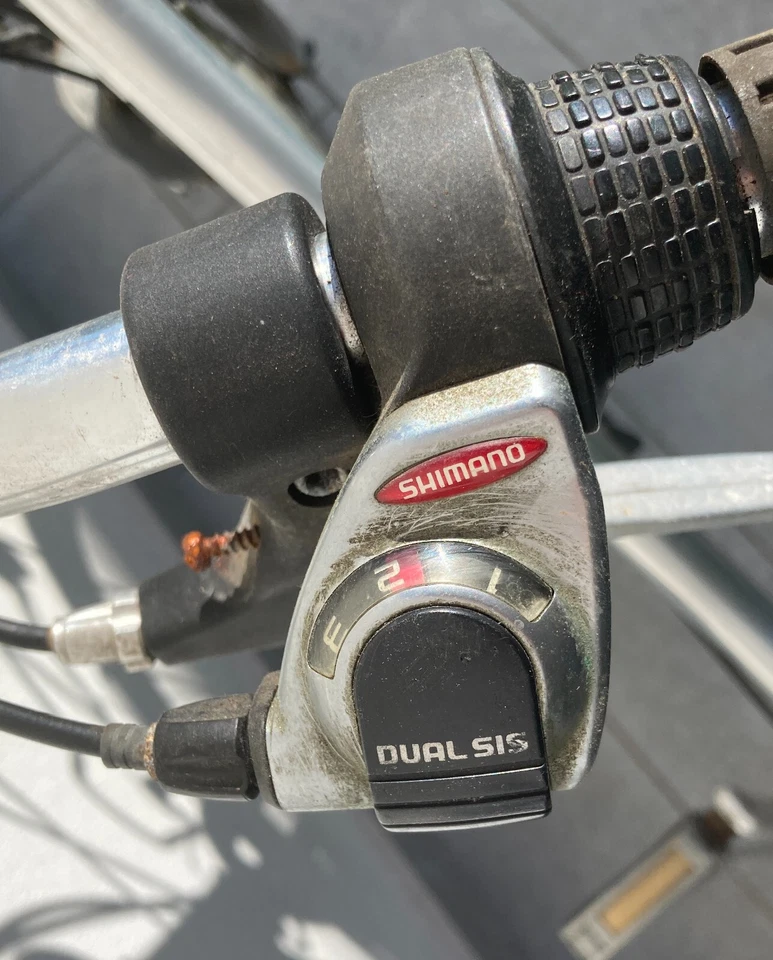 Bicicletta marca VICINI unisex, doppio cambio Shimano - RITIRO IN LOCO - Immagine 2 di 4