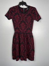 Romeo  And Juliet Couture Sweater Dress Short Sleeve Black and Red Size Small