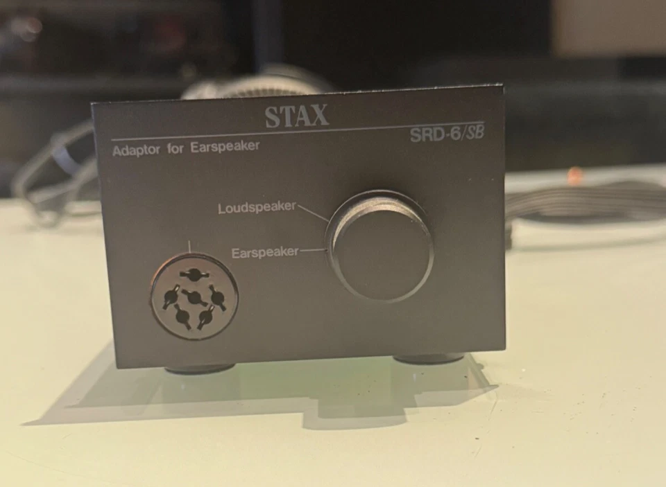Stax SR Gamma Headphones and SRD-6/SB Headphone Amplifier EUC - Image 3 of 4