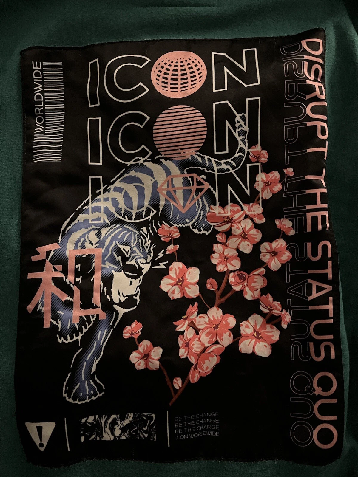 VETEMENTS Felpa con cappuccio Brooklyn Cloth Uomo Verde Be The Change Disrupt The Status Quo M