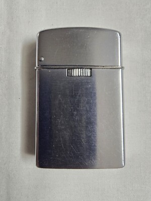 Vintage Sarome Gas Flip-top Lighter. RARE